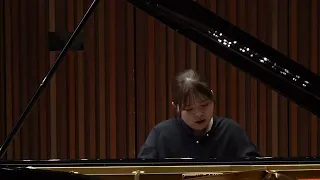 稲沢 朋華